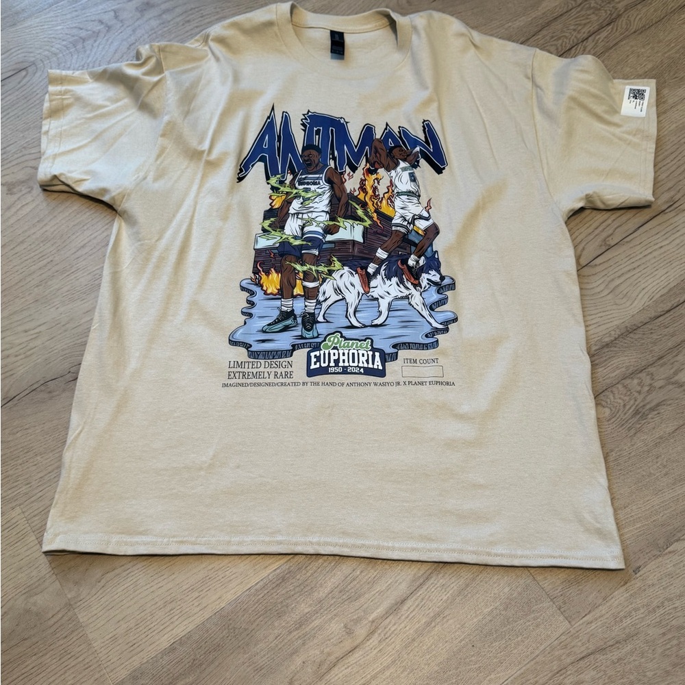 Gildan Antman Graphic Beige T-Shirt